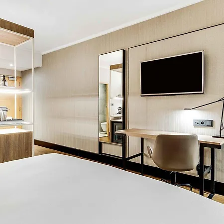 Otel Nh 4*